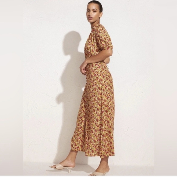 Faithfull the Brand Pants - FAITHFULL THE BRANDB Revolved Bellavista Midi Dress in La Gomera Floral